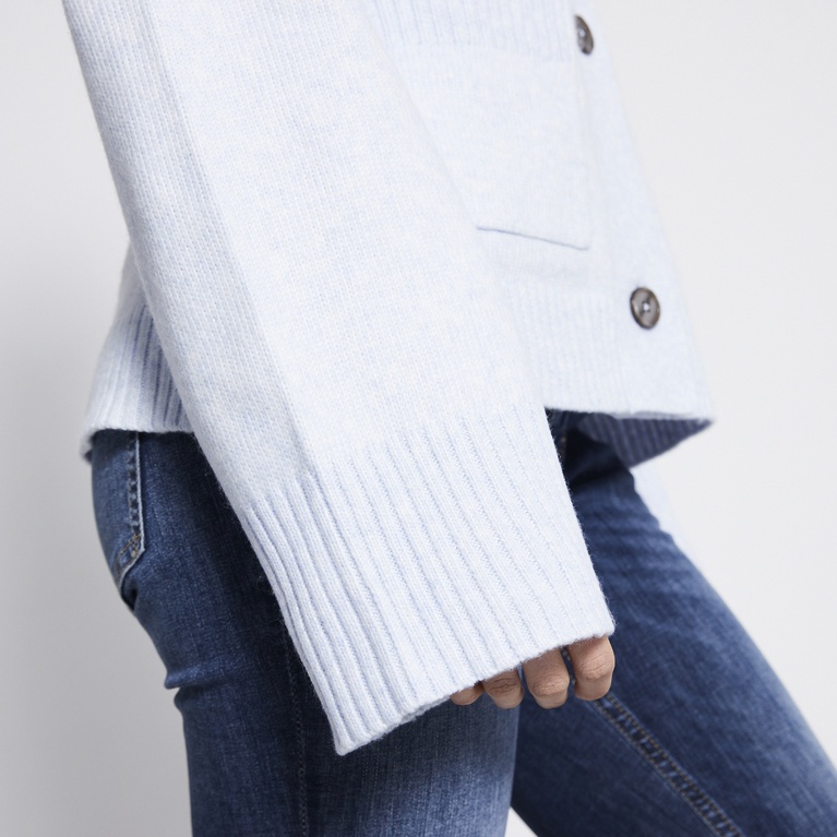 Fitted cardigan "Sabrina" Light blue